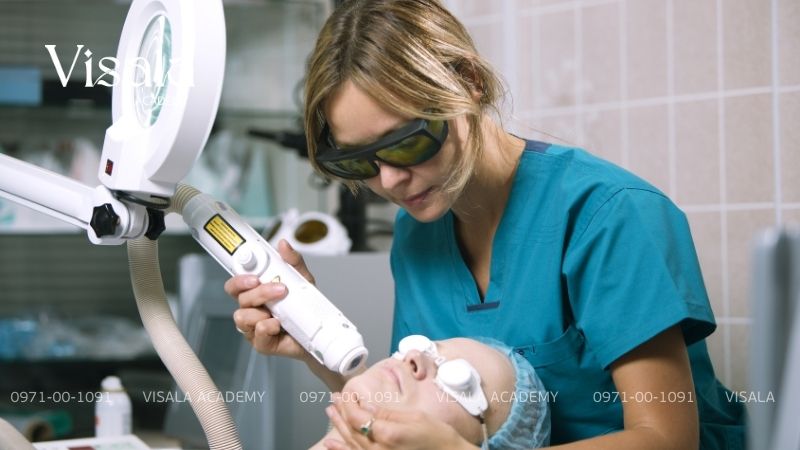 Trẻ Hóa Da Cho Nam Giới Bằng Công Nghệ Laser